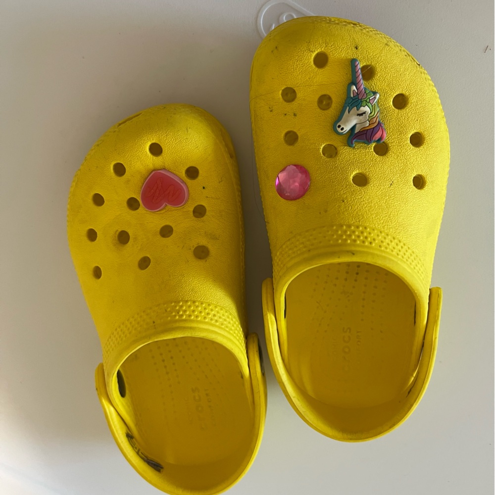 Girls Crocs - Picture 2 of 3